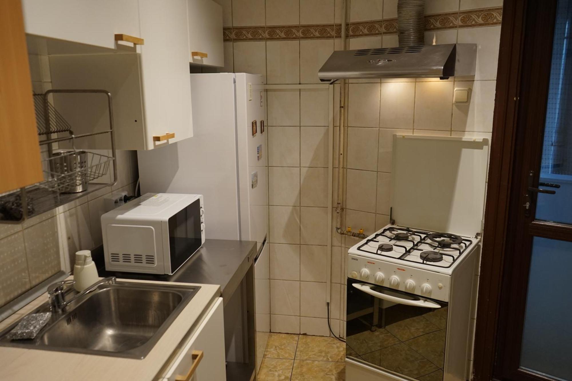 Spacious 3Br, 2Bt With 5 Balconies Bukarest Eksteriør billede