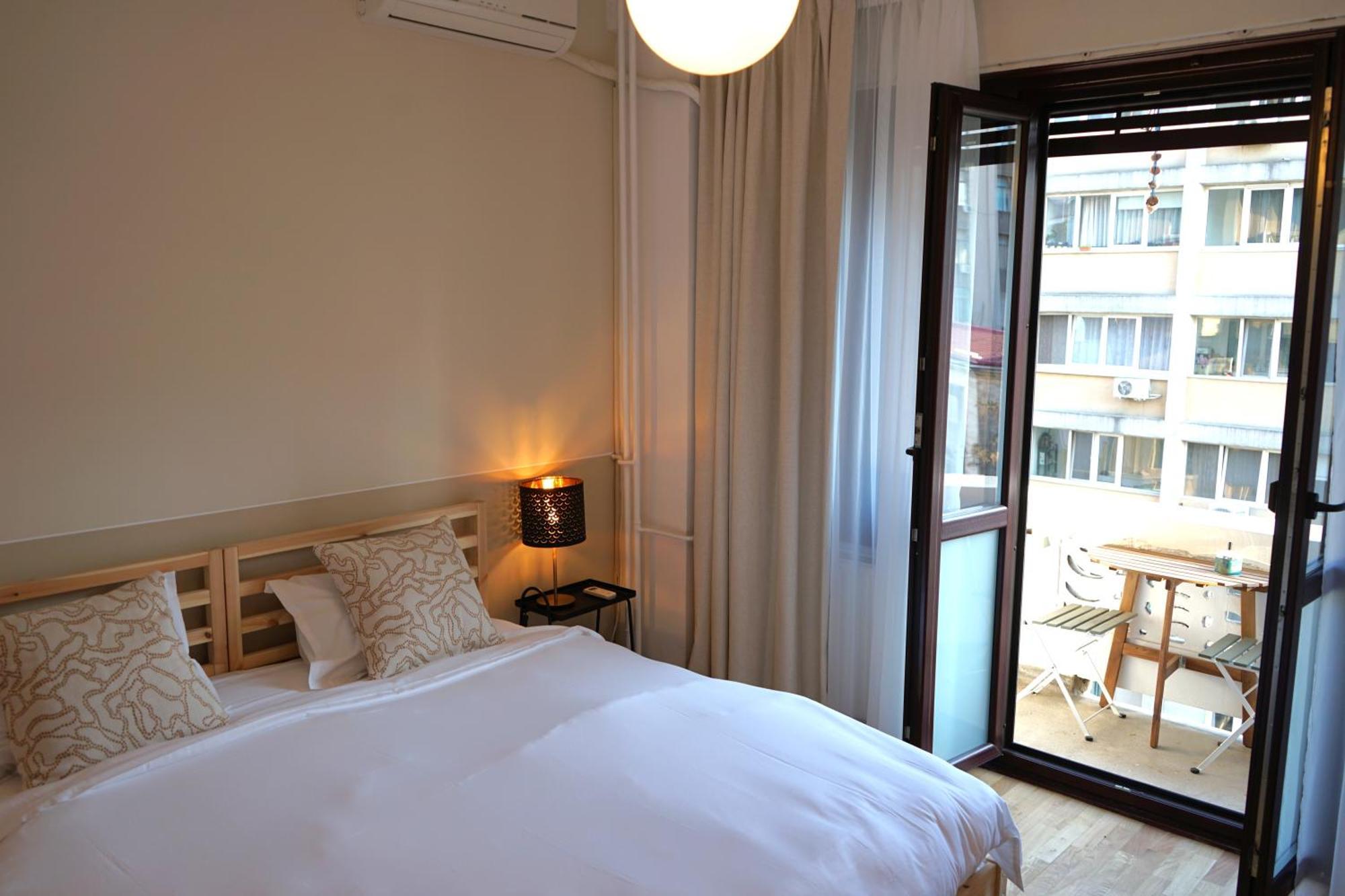 Spacious 3Br, 2Bt With 5 Balconies Bukarest Eksteriør billede