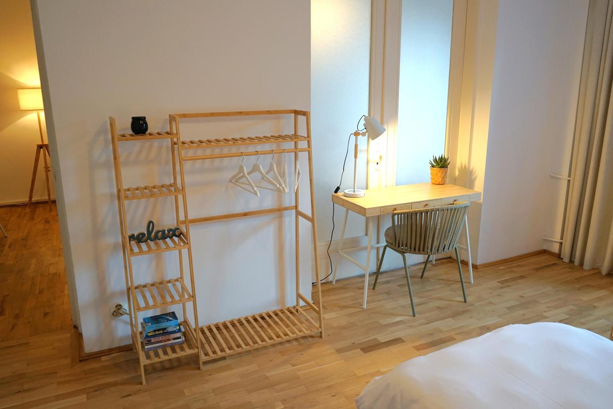 Spacious 3Br, 2Bt With 5 Balconies Bukarest Eksteriør billede
